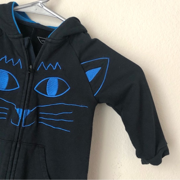 \Marc Jacobs\• Little Marc Jacobs Cat Hooded Onesie - Picture 2 of 16